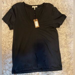 Rag & Bone The Slub Vee in black